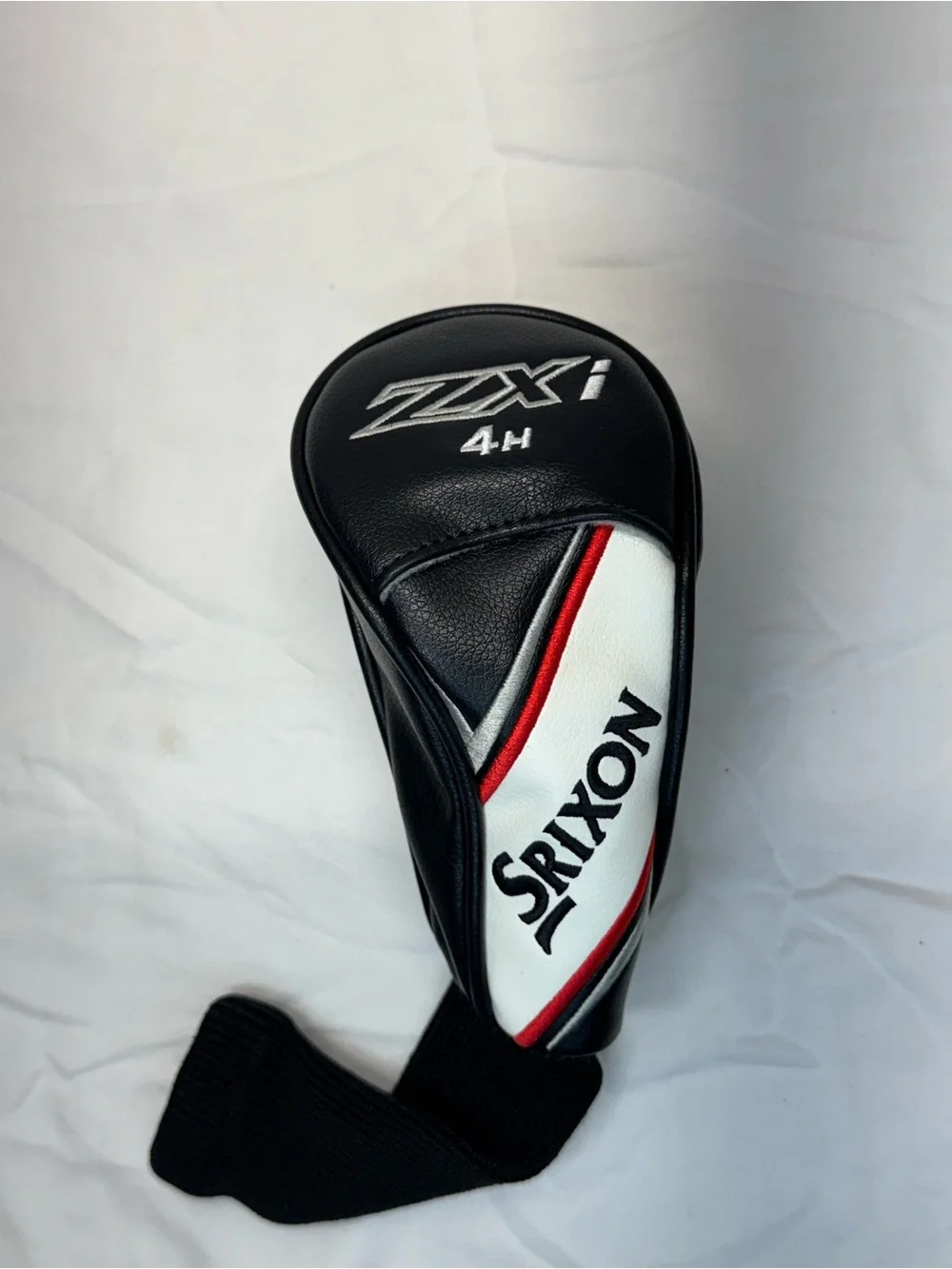 SRIXON Black White Red Hybrid Club Headcover - Protective Golf Accessory